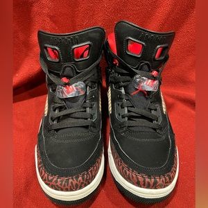 Jordan Spizike Size 9.5M/11W